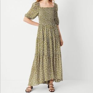 Ann Taylor Green Floral Smocked Maxi Dress size 6